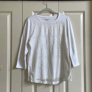 Croft & Barrow Medium lacy detailed top